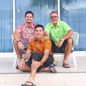 Meet your Posher, Niko